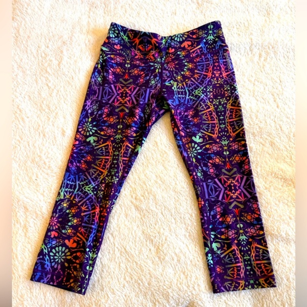 Reebok Women's Printed High Rise 7/8 Leggings EYECATCHING